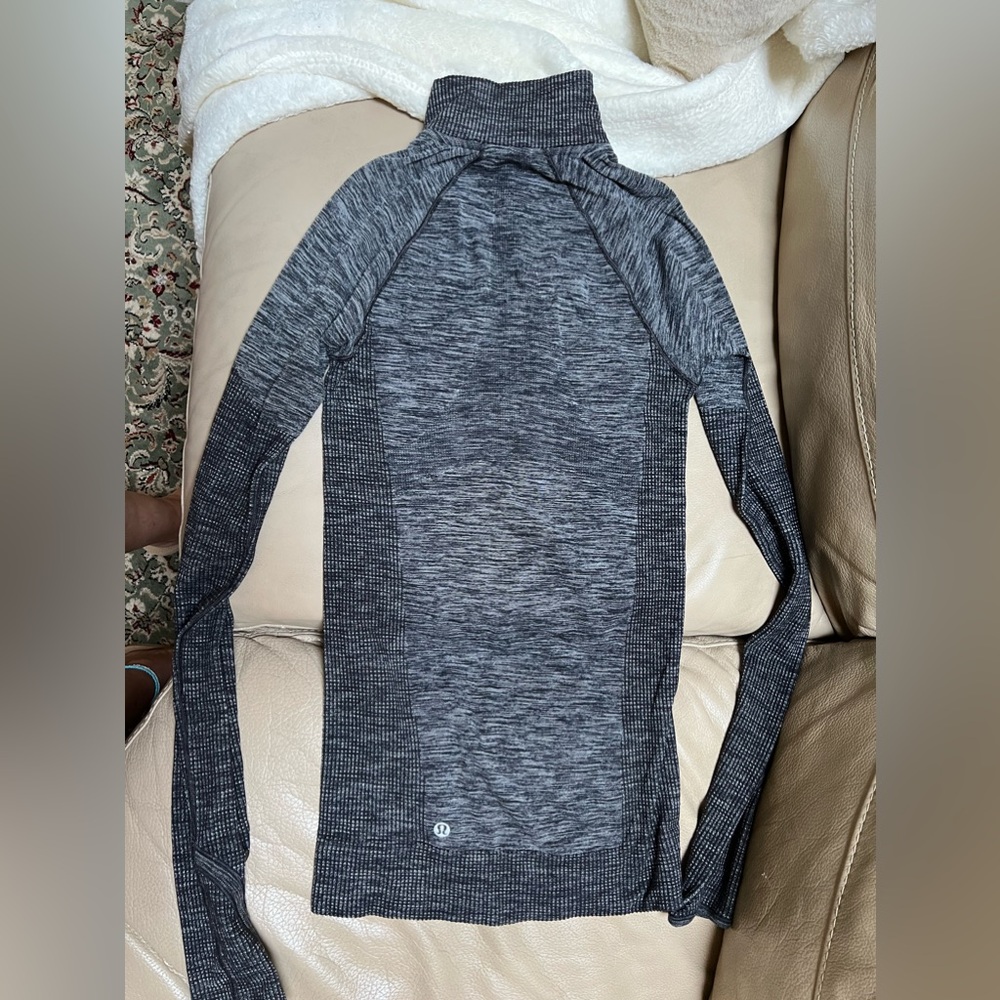 Lululemon half zip - Picture 2 of 6